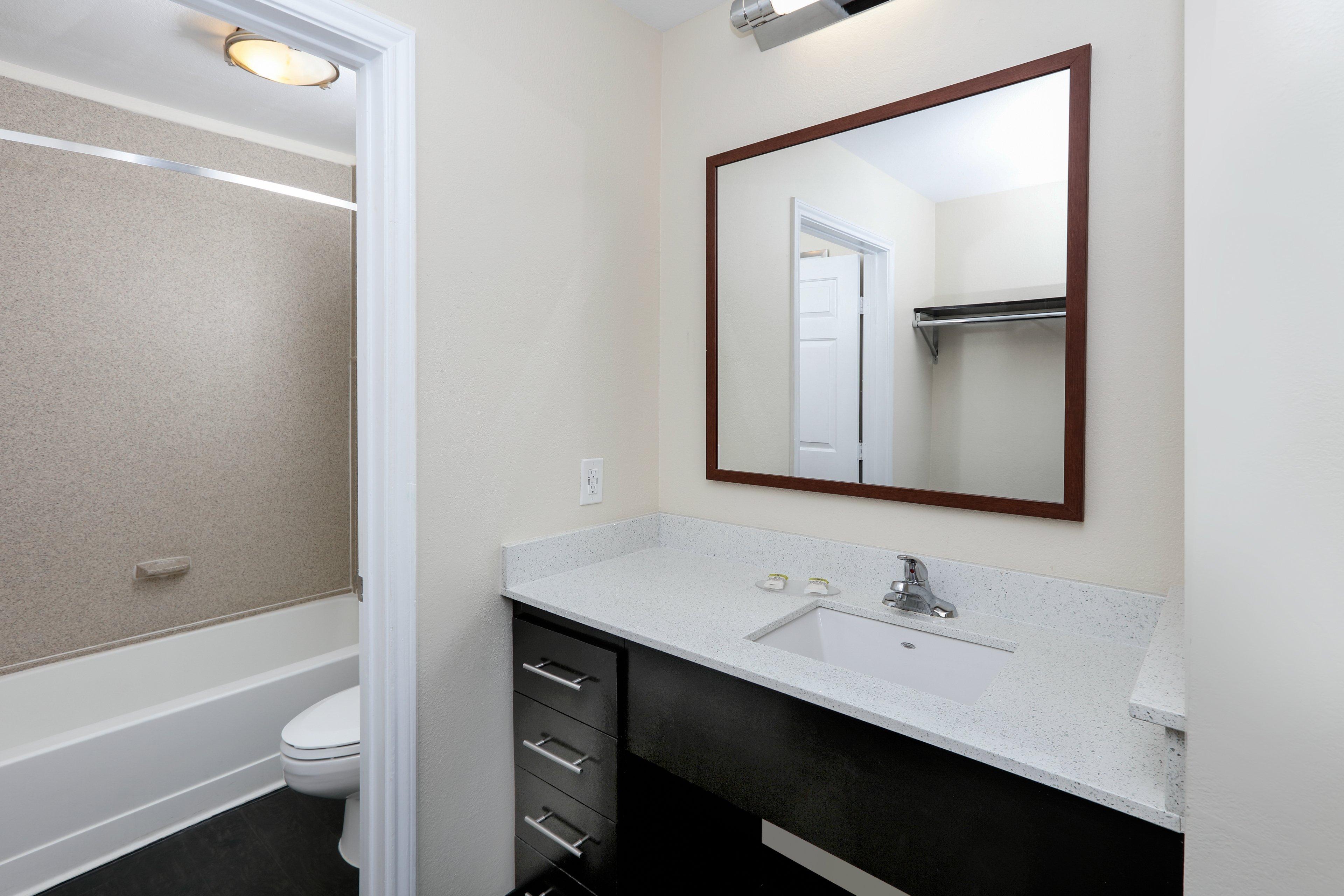 Candlewood Suites Dallas Market Center-Love Field By Ihg Exterior photo