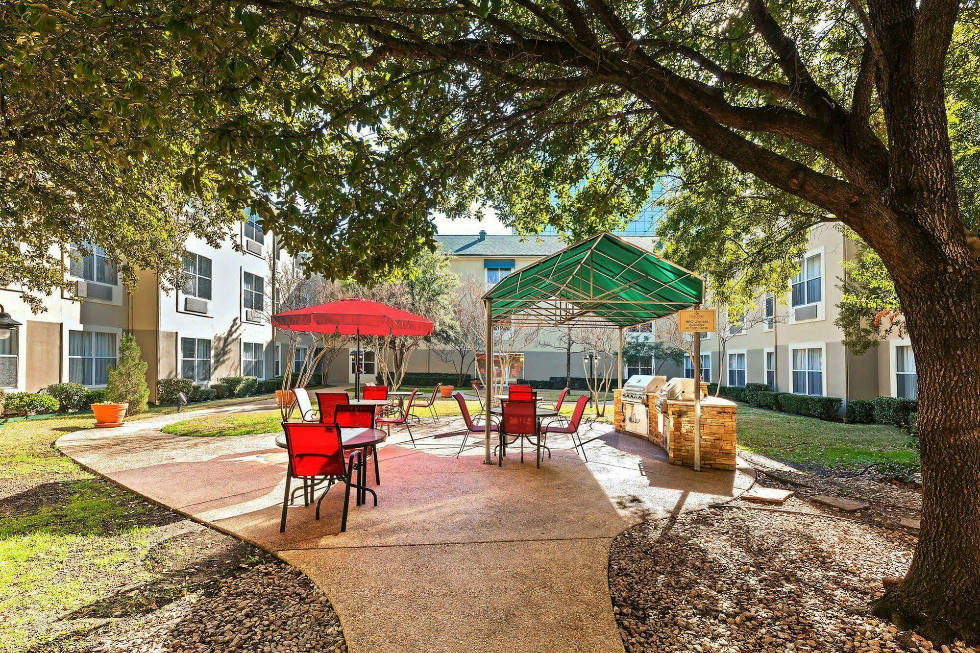 Candlewood Suites Dallas Market Center-Love Field, An Ihg Hotel Exterior photo