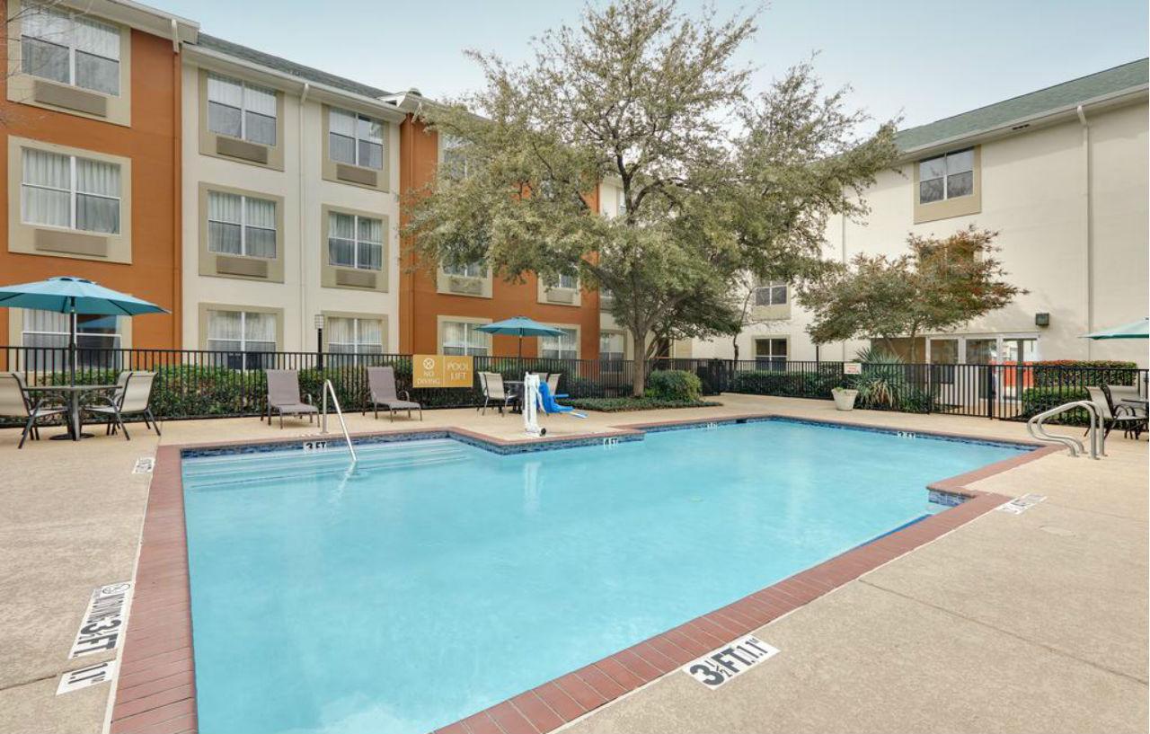 Candlewood Suites Dallas Market Center-Love Field By Ihg Exterior photo